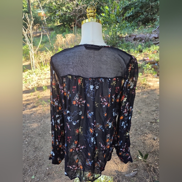 Zara Embroidered Black Floral Women's Top - Picture 4 of 5